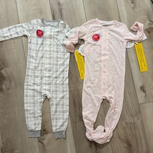 Two magnetic me outfits ￼new with tags